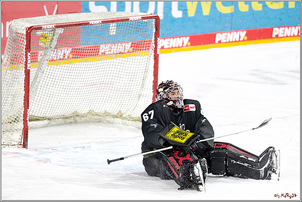 PENNY DEL;  Koelner Haie - Wolfsburg Grizzlys; Koeln, 17.03.2021